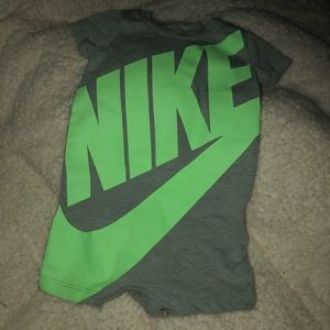 NIKE-NEWBORN-ONE-PIECE-OUTFIT